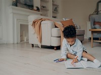 ¿Suelos laminados, de vinilo o parquet? Descubre cuál es la mejor opción para tu hogar